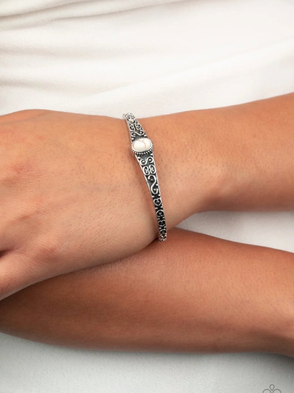 Paparazzi Jewelry Accessories - Make Your Own Path - White Bracelet - Vintage